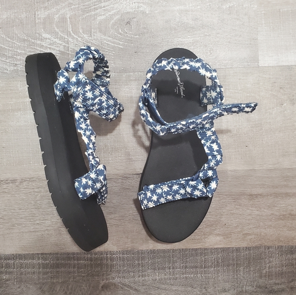 Universal Thread Floris Flatform Blue Velcro Blue… - image 7